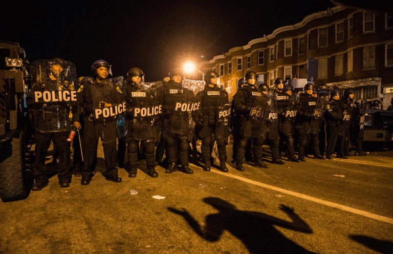 Morning Brings Wail of Fire Engines in Wake of Baltimore Riots – NYTimes.com